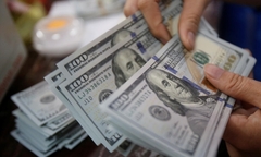 Tỷ giá USD hôm nay 18/10: USD bất ngờ lao dốc
