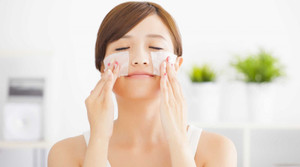 10 lời khuyên về chăm sóc da dầu từ bác sĩ da liễu