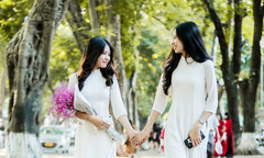 Say đắm cảnh sắc Hà Nội khi vào thu