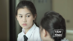 Lỡ tiết lộ em gái là con nuôi, cả nhà rối ren vì thái độ lạ của em ấy sau đó