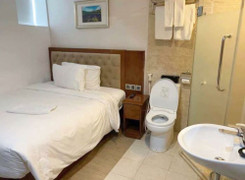 Những kiểu lắp đặt toilet gây 'trầm cảm', nhìn thôi đã thấy khó ở