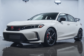 Những mẫu xe tiền tỷ tại Triển lãm Ôtô Việt Nam 2022