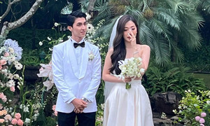 Phương Nga bật khóc trước lời nhắn nhủ của Bình An trong tiệc cưới riêng tư