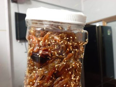 'Sợ hãi tột độ' trước sự hiện diện của loài gián khắp mặt trận ăn uống