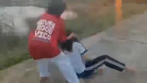 Quảng Ngãi: Nhóm nữ sinh túm tóc, kéo lê, đánh hội đồng bạn cùng trường