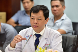 Giám đốc BV Chợ Rẫy: Chỉ 2 tháng nữa có thể không đủ máy để điều trị