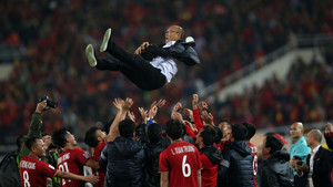 HLV Park sẽ nhận món quà tri ân cảm xúc và bất ngờ nhất từ các 'học trò cưng'