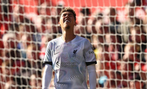 Kết quả Ngoại Hạng Anh: Liverpool thua sốc đội cuối bảng