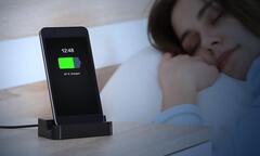 Lý do không nên sạc iPhone qua đêm