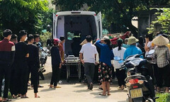 Khởi tố nam sinh lớp 11 đâm chết bạn cùng trường