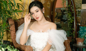 Á hậu Huyền My đẹp kiêu sa, tiết lộ lý do hạn chế hoạt động showbiz