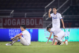 Quế Ngọc Hải tự ái, SLNA đẩy người hâm mộ ra xa