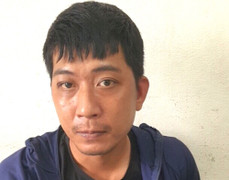Truy bắt thanh niên dí dao vào cổ cô gái cướp tài sản giữa ban ngày