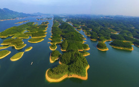 Ảnh: Vẻ quyến rũ mê hồn của hồ Thác Bà mùa nước nổi