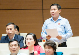 Trực tiếp: Quốc hội thảo luận về tình hình kinh tế, xã hội