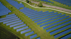 Xung đột ở Ukraine khiến sản xuất điện mặt trời lập kỷ lục ở châu Âu