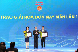 Lan tỏa thói quen tiêu dùng văn minh với chương trình 'Hóa đơn may mắn'