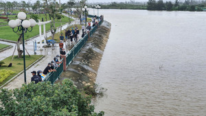 Tìm thấy thi thể nam sinh lớp 9 nhảy cầu tự tử ở Quảng Nam