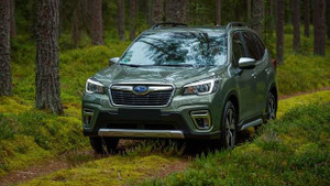 Loạt xe SUV gầm cao giá 1 tỷ đồng đáng chú ý tại thị trường Việt Nam