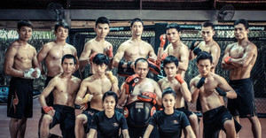 Võ sĩ nổi tiếng Choi Doo-ho đến thăm võ đường Liên Phong của Johnny Trí Nguyễn