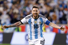 World Cup 2022: Messi chờ bùng nổ, Ronaldo chật vật tìm lại phong độ
