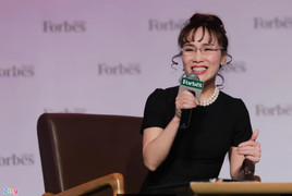 Tỷ phú Phương Thảo nhận lương hơn 200 triệu đồng/tháng tại Vietjet