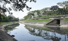 Bí thư Hà Nội: Làm sống lại sông Tô Lịch, không lấp hồ để làm khu đô thị