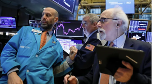 Chứng khoán Mỹ cắm đầu rơi, giá dầu vẫn tăng sau khi Fed tăng lãi suất