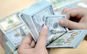 USD 'chợ đen' tụt dốc