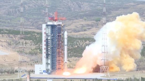 Trung Quốc thử nghiệm động cơ tên lửa nhiên liệu lỏng mới