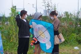 TP.HCM: Hiểm họa khó lường từ thú vui thả diều ở bán đảo Thủ Thiêm