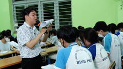 Nghị lực phi thường giúp cậu bé nghèo chạm đến giấc mơ nghề giáo