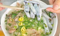 Lạ miệng món cháo sá sùng - loài trùng biển đắt đỏ chưa ăn thì sợ mà thử là mê