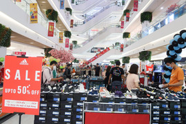 Săn sale 'Black Friday' mừng sinh nhật SCID