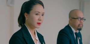 Vai của Hồng Diễm trong 'Hành trình công lý' bị chê ngây ngô, vô lý