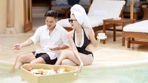 Liêu Hà Trinh mùi mẫn bên chồng trong không gian nghỉ dưỡng sang trọng