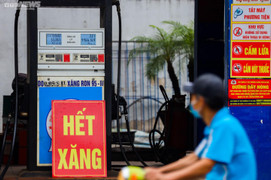 Thủ tướng yêu cầu Bộ trưởng Công Thương giải quyết dứt điểm việc thiếu xăng dầu