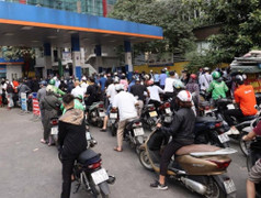 Thủ tướng yêu cầu khắc phục tình trạng thiếu hụt xăng dầu cục bộ từ ngày 12/11