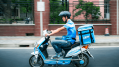 Mũ bảo hiểm thông minh cho tài xế công nghệ