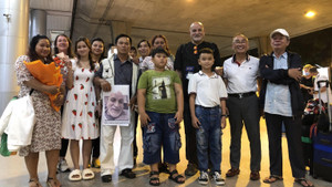 Người em sống tại Mỹ tìm được chị gái cùng cha khác mẹ ở Việt Nam sau 51 năm