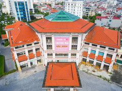 Cận cảnh trung tâm thương mại bỏ không trên khu 'đất vàng' ở TP Bắc Ninh