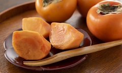 Ăn 1kg hồng giòn, người đàn ông chảy máu dạ dày
