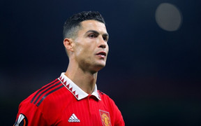 Ronaldo chê đàn em ở Man Utd: Tấm gương trước mắt mà không học