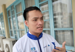 Thầy giáo trường chuyên: 'Áp lực lớn nhất của giáo viên là cơm, áo, gạo, tiền'