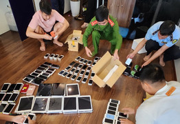 Mua 400 điện thoại iPhone qua mạng ở Trung Quốc về Việt Nam tiêu thụ