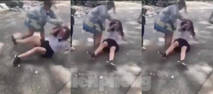 Nữ sinh trung học ở TP.HCM bị 'đàn chị' đánh bầm dập dù liên tục van xin