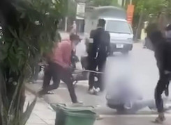 Bắc Ninh: Tạm giữ kẻ côn đồ hành hung dã man nam sinh lớp 11 ngay cổng trường