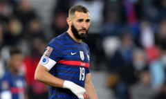 Karim Benzema chia tay World Cup 2022