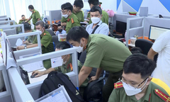 Bắt tạm giam 13 người thuộc công ty tài chính chuyên ghép ảnh nóng để đòi nợ