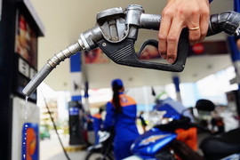 Ngày mai, dự báo giá xăng giảm sau 4 lần tăng liên tiếp
